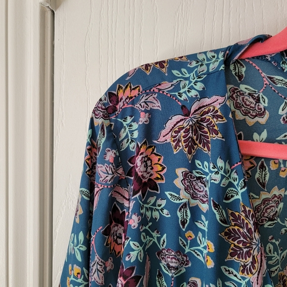 Torrid Floral Georgette Tunic Wrap Top - Picture 5 of 12